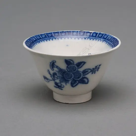 Stoneware tea bowl - England,
